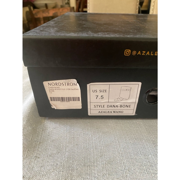 Women's Azalea Wang Dana-Bone wedge booties White, Size 7.5 - Picture 5 of 10